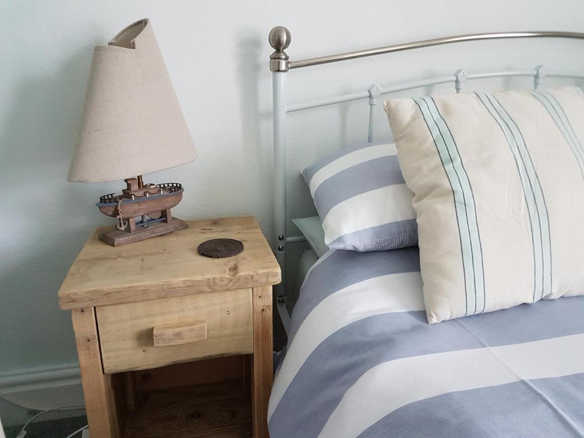 Claremont House Holiday Apartments Llandudno Bagian luar foto